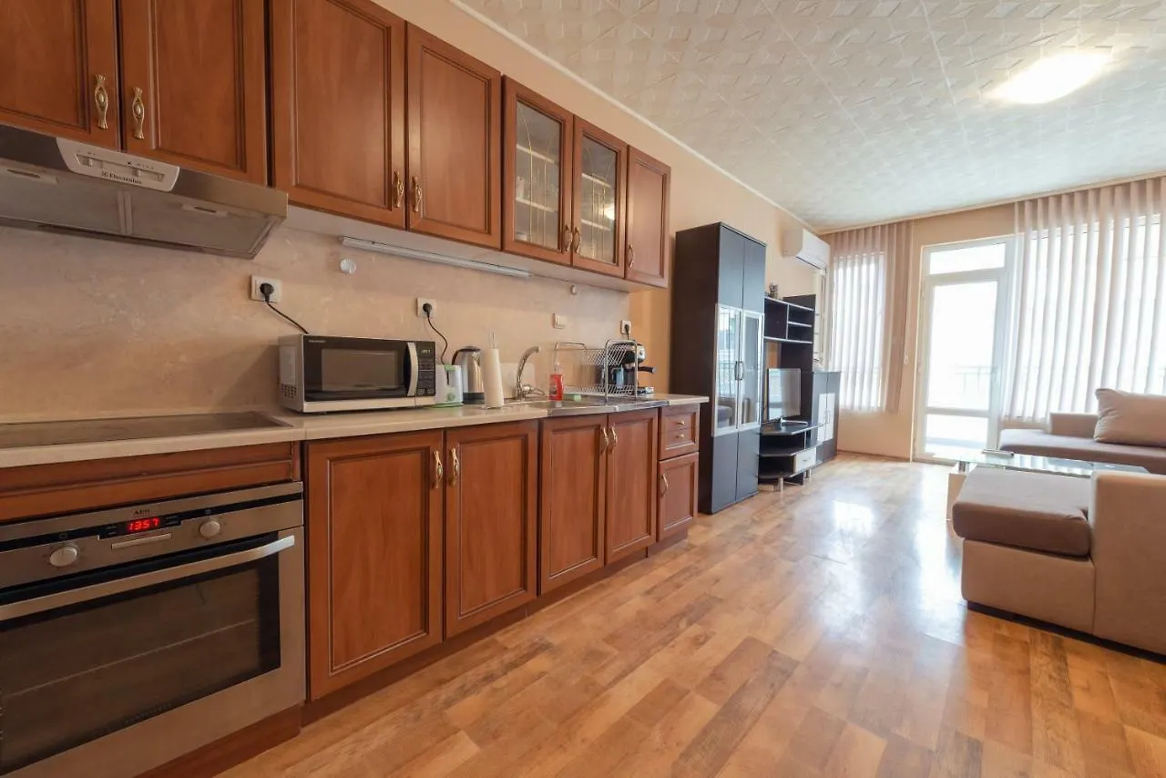 Green House Burgas Apartment